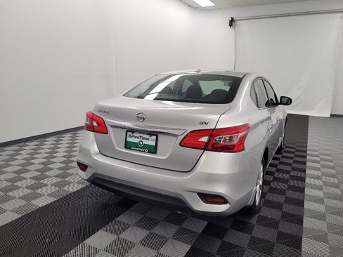 Used 2019 Nissan Sentra SV FWD image 7