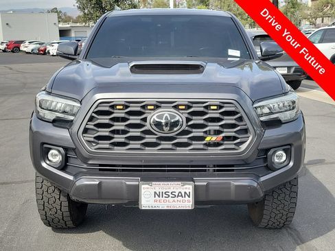 Used 2022 Toyota Tacoma TRD Sport w/ TRD Premium Sport Package RWD image 29