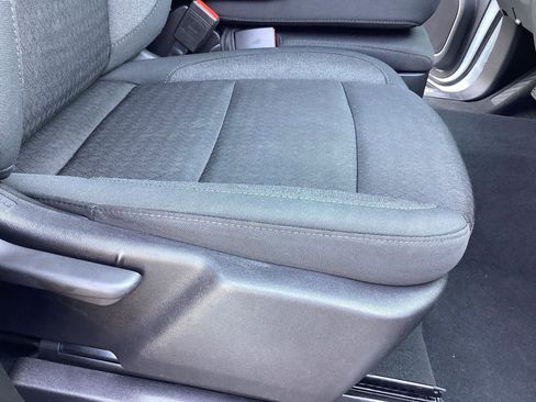 Used 2024 Chevrolet Silverado 2500 LT image 19