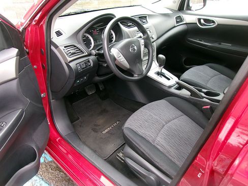 Used 2014 Nissan Sentra SV FWD image 11