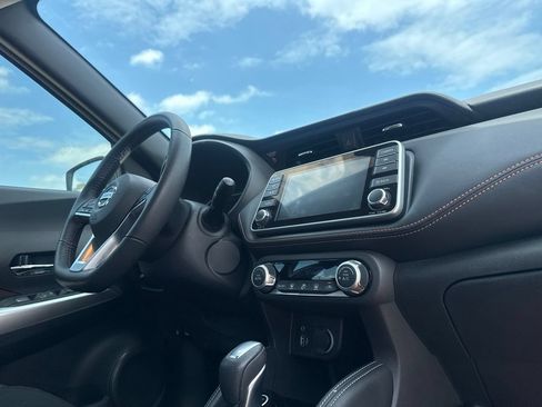 Certified 2020 Nissan Kicks SR FWD image 26