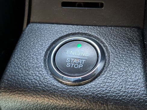 Used 2020 Ford Expedition XLT w/ Equipment Group 202A RWD image 38