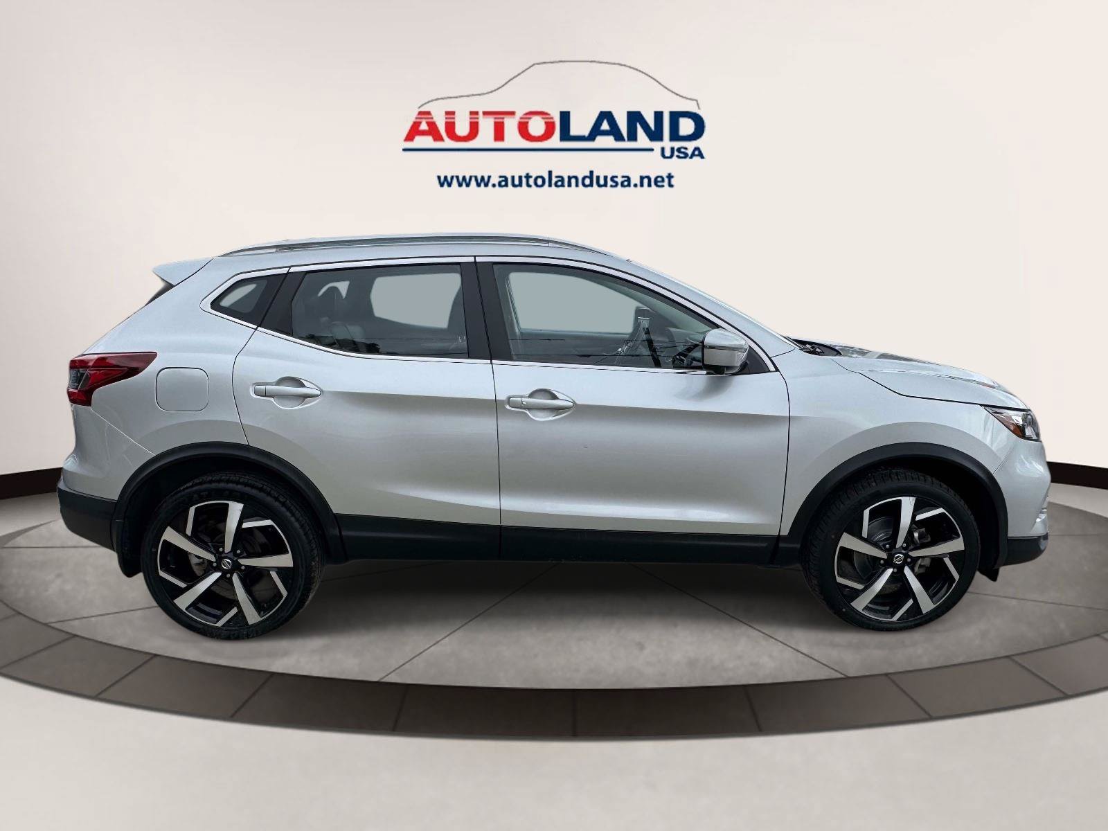 Used 2022 Nissan Rogue Sport SL AWD/4WD image 3