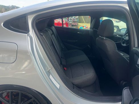 Used 2016 Chevrolet Cruze LT image 7