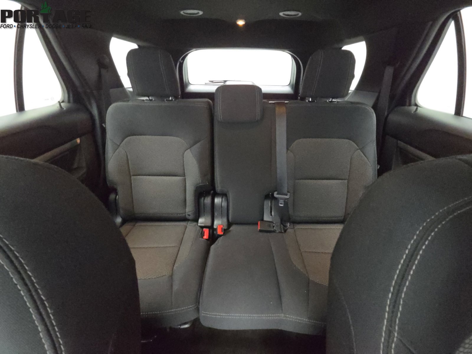 Used 2018 Ford Explorer XLT AWD/4WD image 29