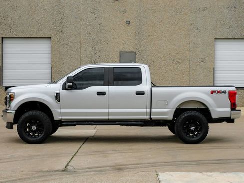 Used 2018 Ford F250 XL w/ Power Equipment Group AWD/4WD image 15