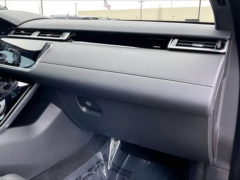 Used 2020 Land Rover Range Rover Velar R-Dynamic HSE image 19