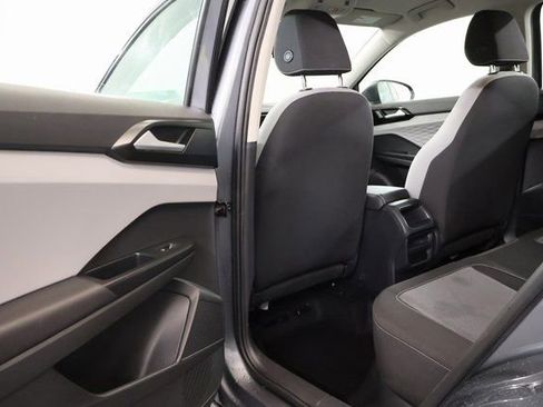 Used 2022 Volkswagen Taos S image 24