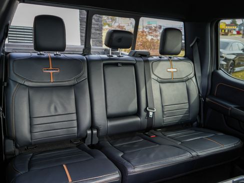 Used 2024 Ford F250 Platinum w/ Tremor Off-Road Package image 41