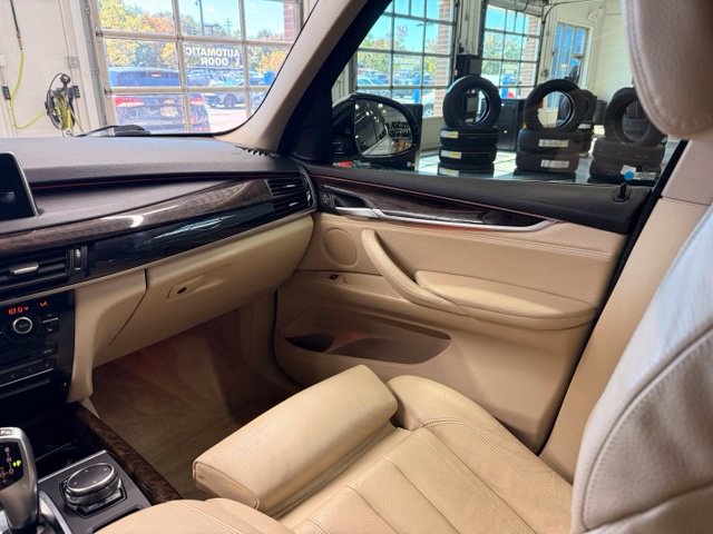 Used 2015 BMW X5 xDrive50i AWD/4WD image 19