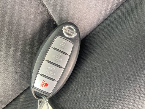 Used 2017 Nissan Altima 2.5 SR FWD image 33