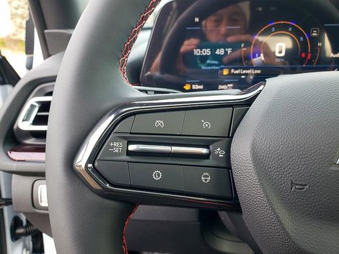 New 2026 Chevrolet Traverse RS image 18