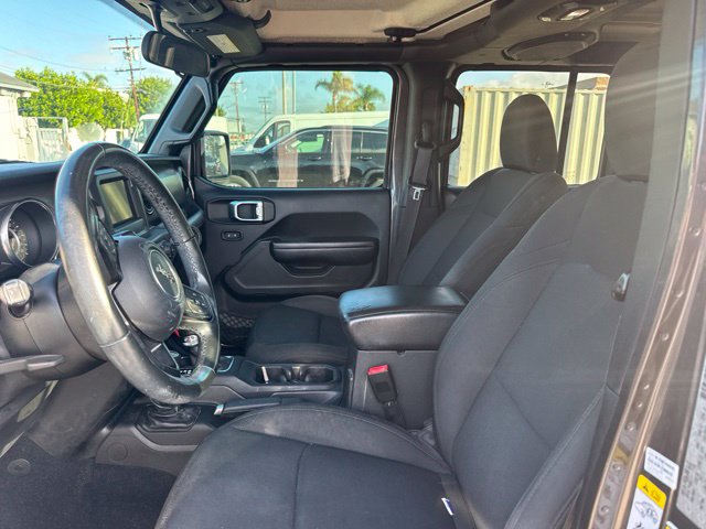 Used 2018 Jeep Wrangler Unlimited Sport S AWD/4WD image 9