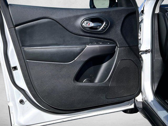 Used 2020 Jeep Cherokee Limited FWD image 18