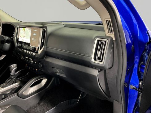 Used 2025 Nissan Frontier SL AWD/4WD image 27