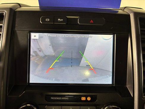 Certified 2019 Ford F250 XLT w/ Snow Plow Prep Package image 19