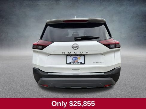 Used 2023 Nissan Rogue SV w/ SV Premium Package image 4