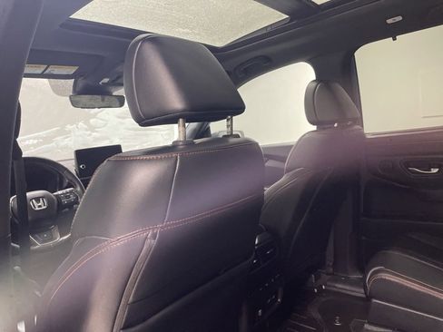 Used 2023 Honda Pilot TrailSport image 18