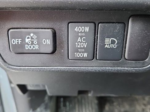 Used 2019 Toyota Tacoma TRD Sport image 21