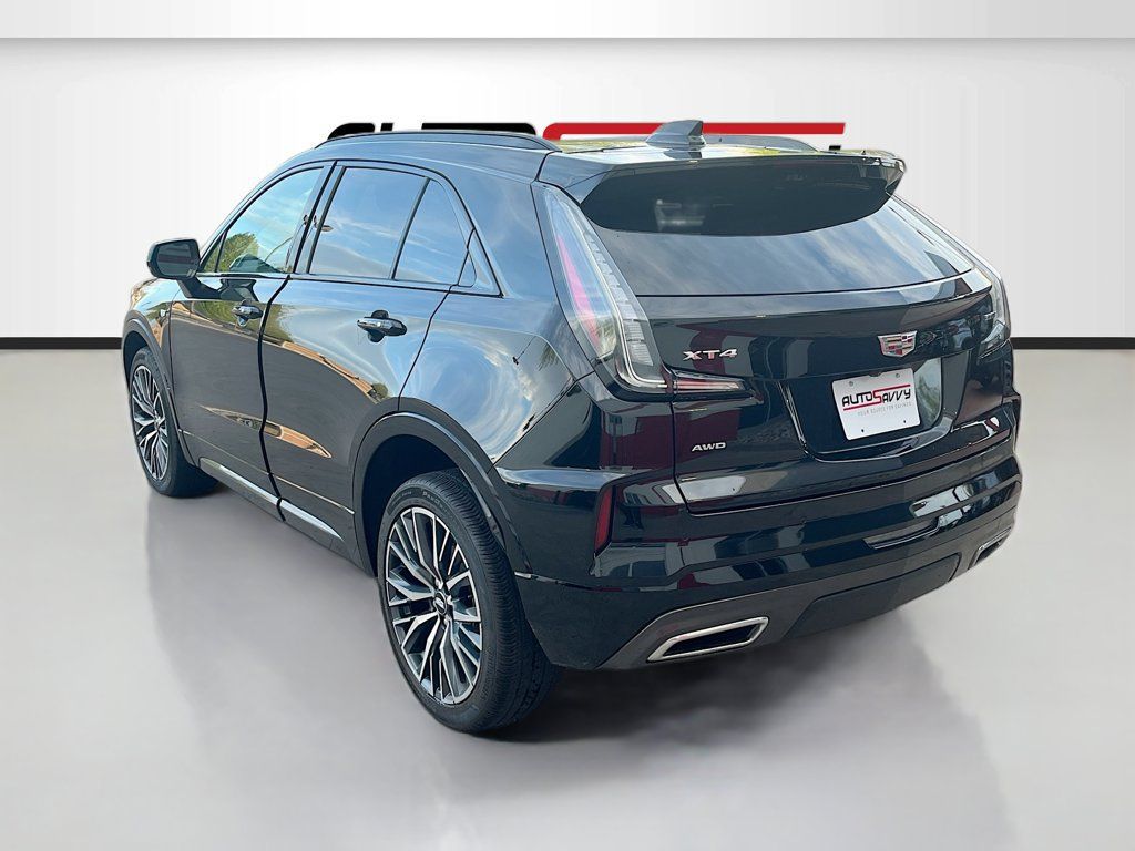 Used 2024 Cadillac XT4 Sport w/ Technology Package AWD/4WD image 5