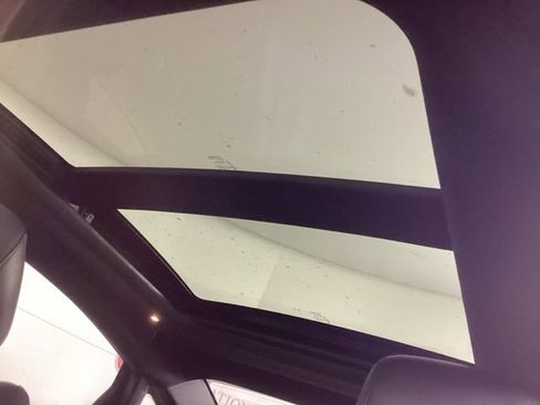 Used 2016 Chrysler 200 S w/ Comfort Group image 14