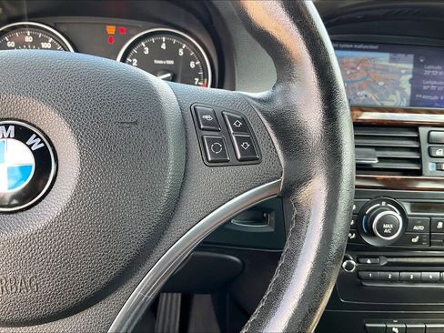 Used 2013 BMW 328i Convertible image 23