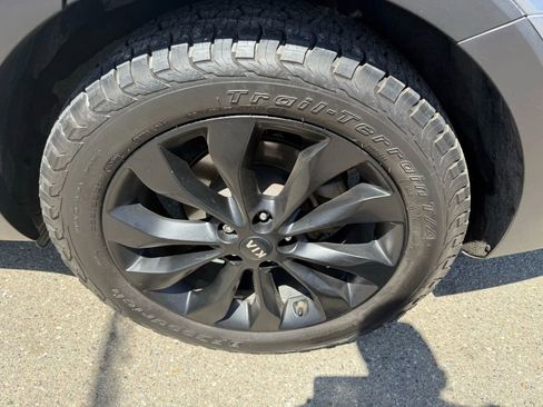 Used 2019 Kia Sorento S image 13