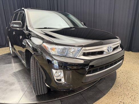 Used 2012 Toyota Highlander Limited AWD/4WD image 11