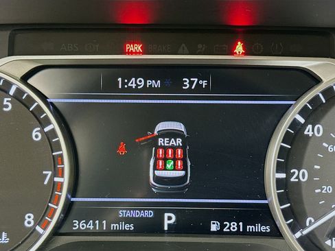 Used 2025 Nissan Pathfinder SV image 19