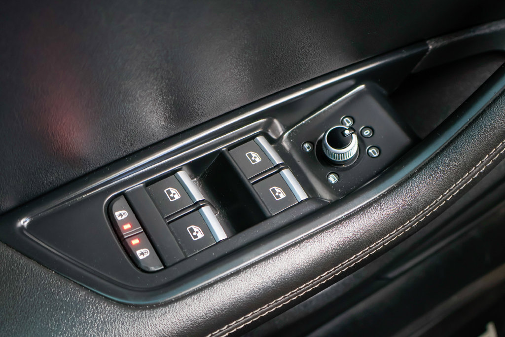 Used 2022 Audi A4 2.0T Premium Plus AWD/4WD image 18