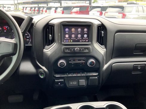 Used 2024 Chevrolet Silverado 2500 Custom w/ Custom Convenience Package AWD/4WD image 7