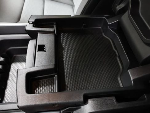 New 2026 RAM 1500 4x4 Crew Cab image 24