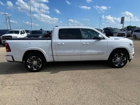 Used 2024 RAM 1500 Limited AWD/4WD image 2
