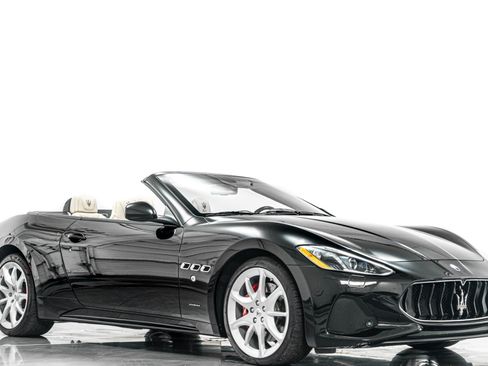 Used 2019 Maserati GranTurismo Sport RWD image 31