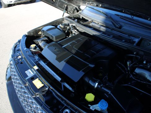 Used 2012 Land Rover Range Rover HSE image 30