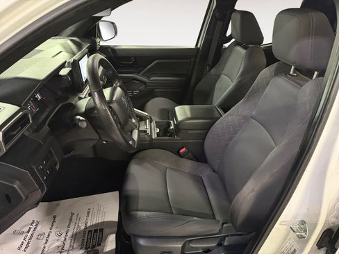 Used 2024 Toyota Tacoma SR image 13