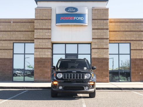 Used 2021 Jeep Renegade Latitude w/ Convenience Group image 3