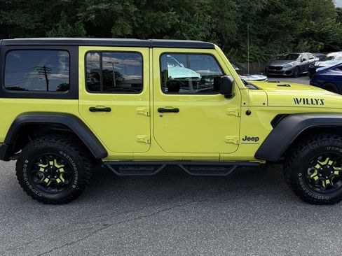 Used 2023 Jeep Wrangler Unlimited w/ 8.4" Radio Group AWD/4WD image 20