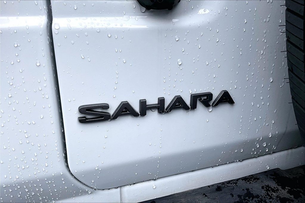 Used 2026 Jeep Wrangler Unlimited Sahara AWD/4WD image 24
