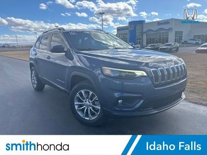 Used 2019 Jeep Cherokee Latitude Plus w/ Comfort/Convenience Group