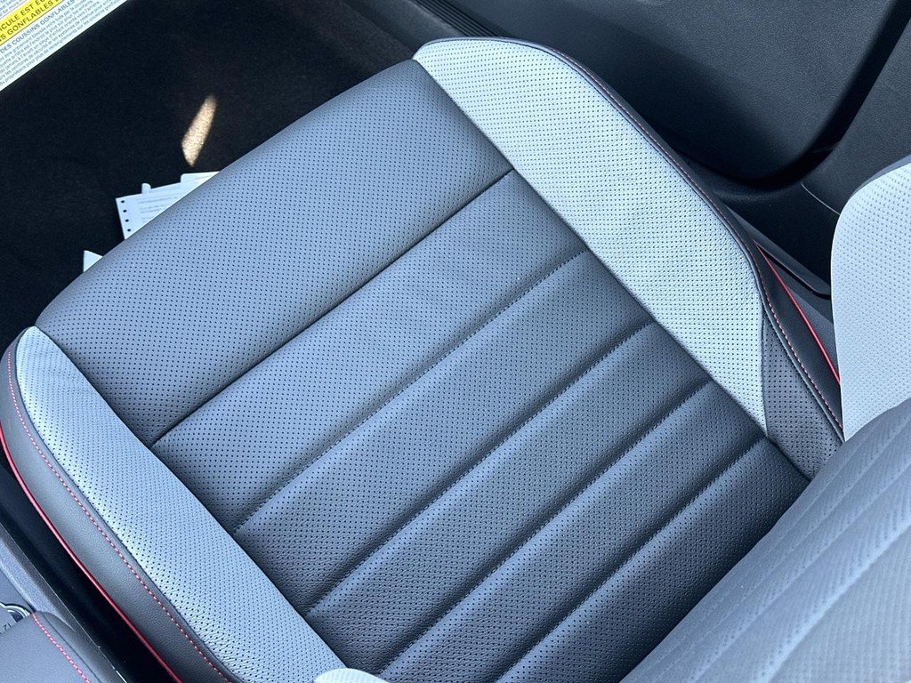 New 2026 Volkswagen GTI SE FWD image 14