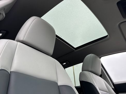 Used 2024 Honda Prologue Touring image 25
