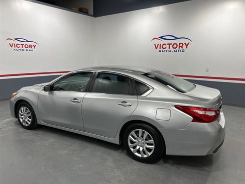Used 2016 Nissan Altima 2.5 S image 5