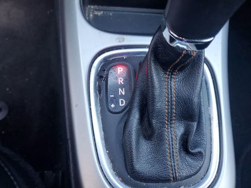Used 2019 Jeep Compass Latitude FWD image 16