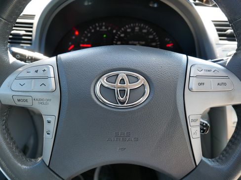 Used 2007 Toyota Camry LE image 25