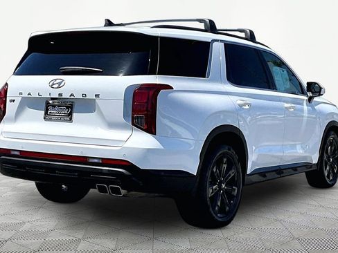 Used 2024 Hyundai Palisade XRT FWD image 2