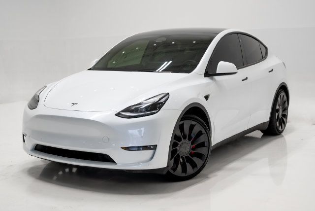 Used 2022 Tesla Model Y Performance AWD/4WD image 1