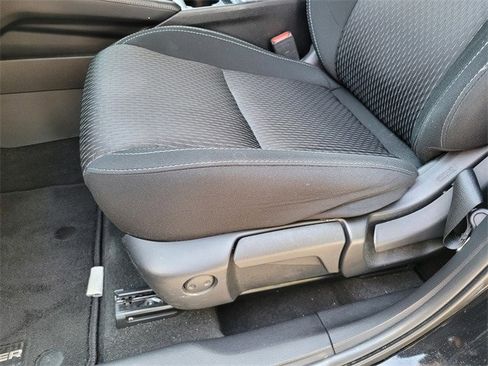 Used 2023 Mitsubishi Outlander ES image 15