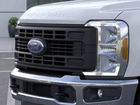 New 2026 Ford F250 XL w/ FX4 Off-Road Package image 17