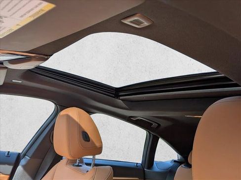 Used 2023 BMW i4 eDrive40 RWD image 17